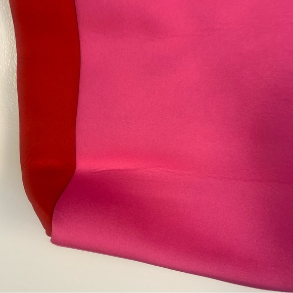 Summersalt Neoprene Beach Tote - Picture 3 of 13